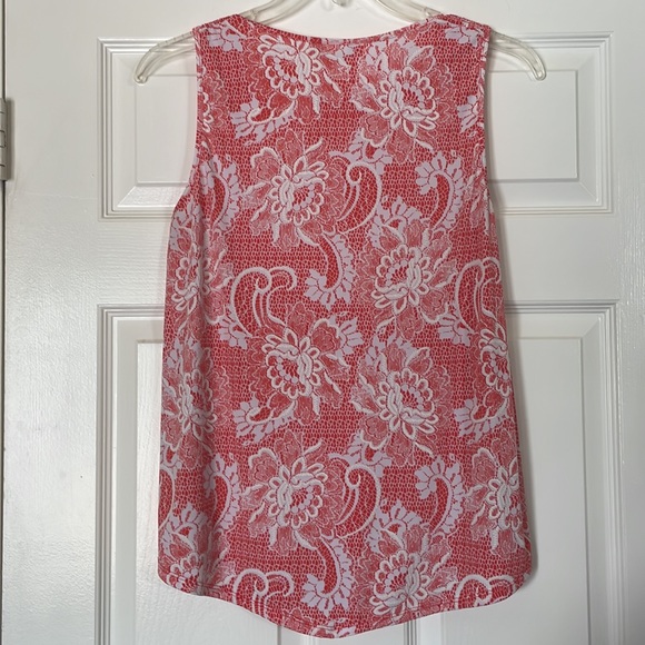 SJS Sleeveless Top - Picture 2 of 7